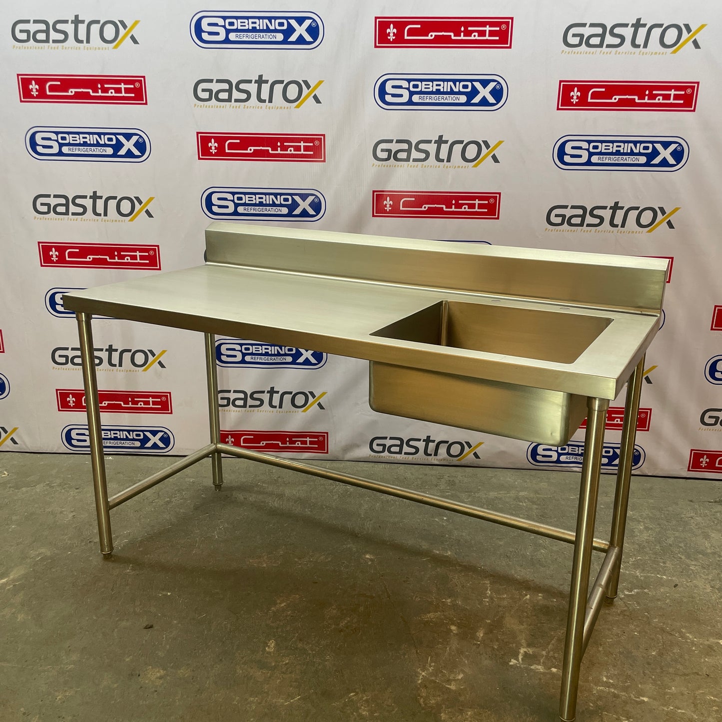 Mesa de apoyo con tarja derecha ( 160x60x90 cm)