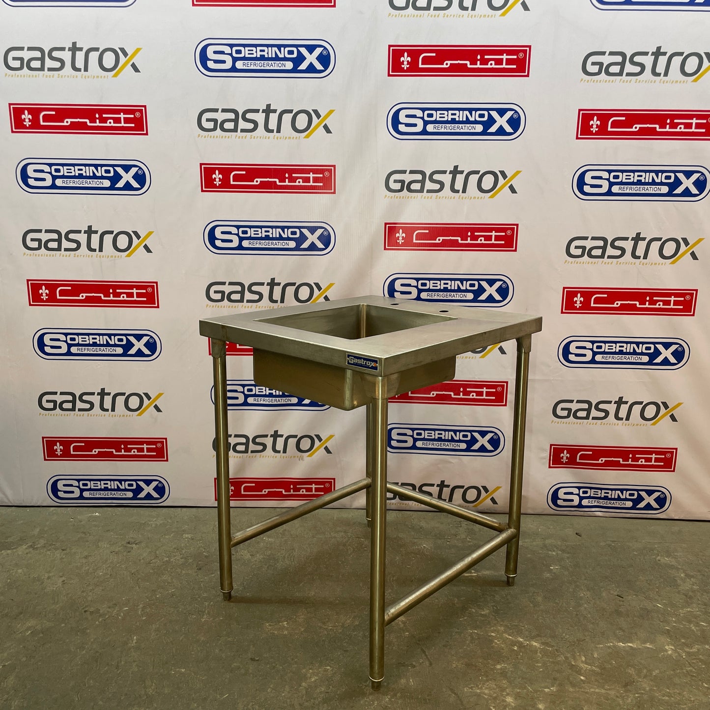 Mesa de Apoyo en Isla con Tarja (77x70x90cm)