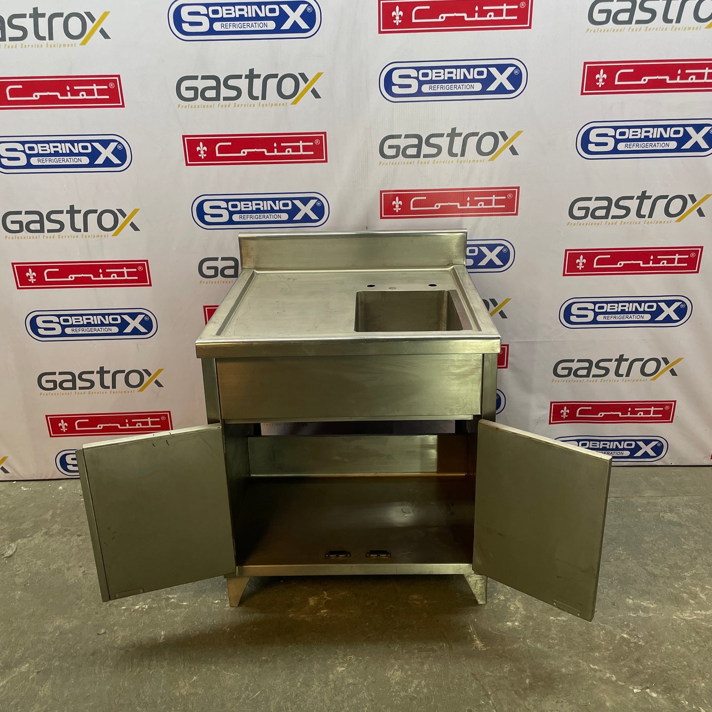 Gabinete con Tarja y Puertas (80x77x91cm)